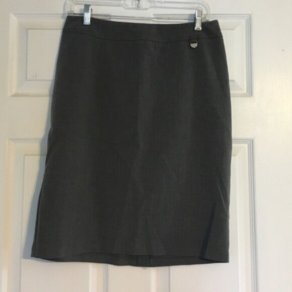 Dresses & Skirts - Skirt